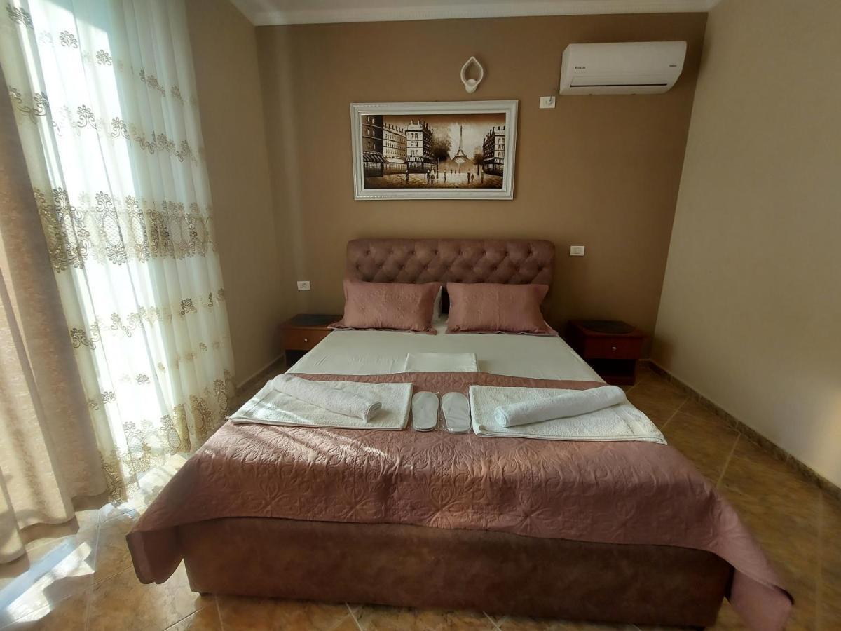 Hotel Fama Škalngur Zewnętrze zdjęcie