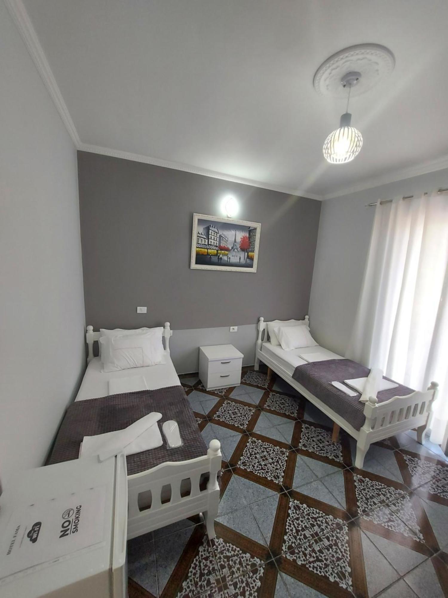 Hotel Fama Škalngur Zewnętrze zdjęcie