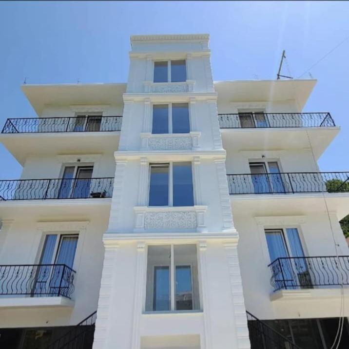 Hotel Fama Škalngur Zewnętrze zdjęcie