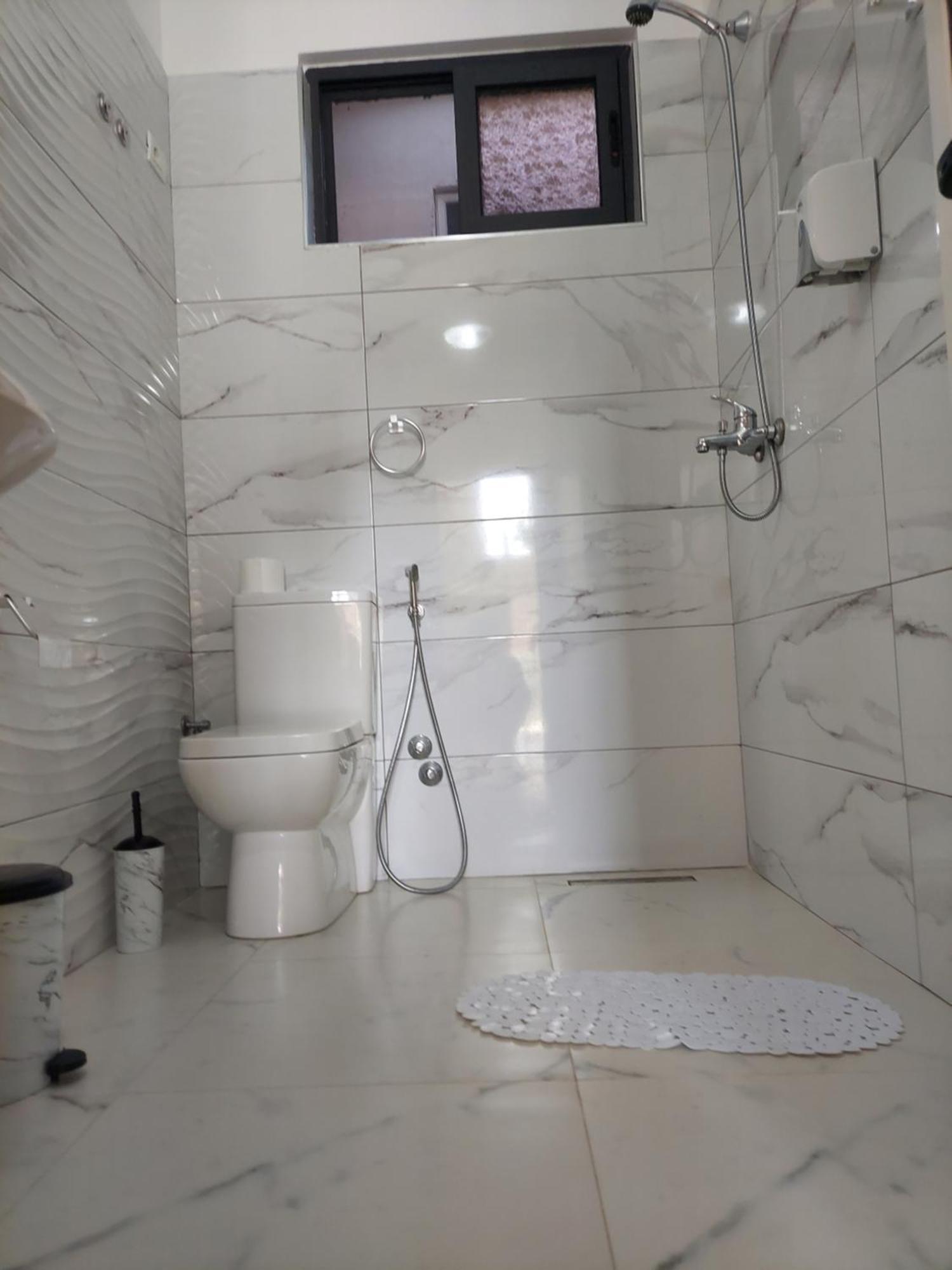 Hotel Fama Škalngur Zewnętrze zdjęcie
