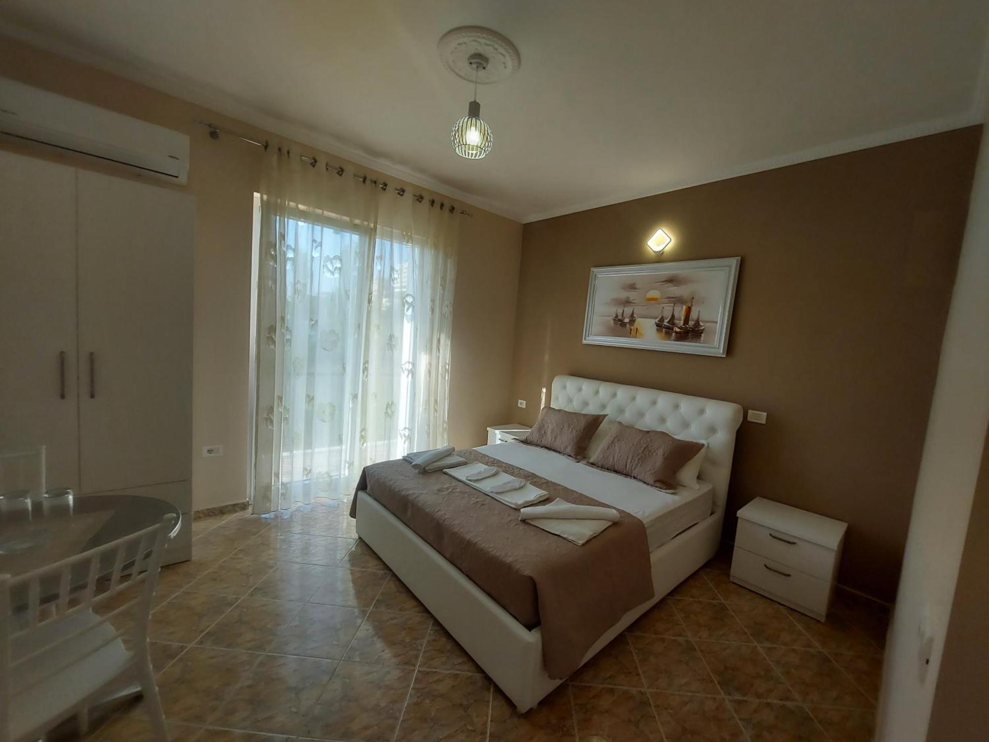 Hotel Fama Škalngur Zewnętrze zdjęcie