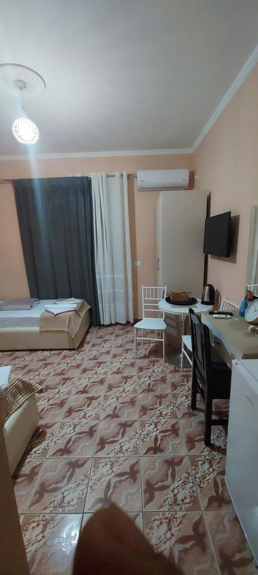 Hotel Fama Škalngur Zewnętrze zdjęcie