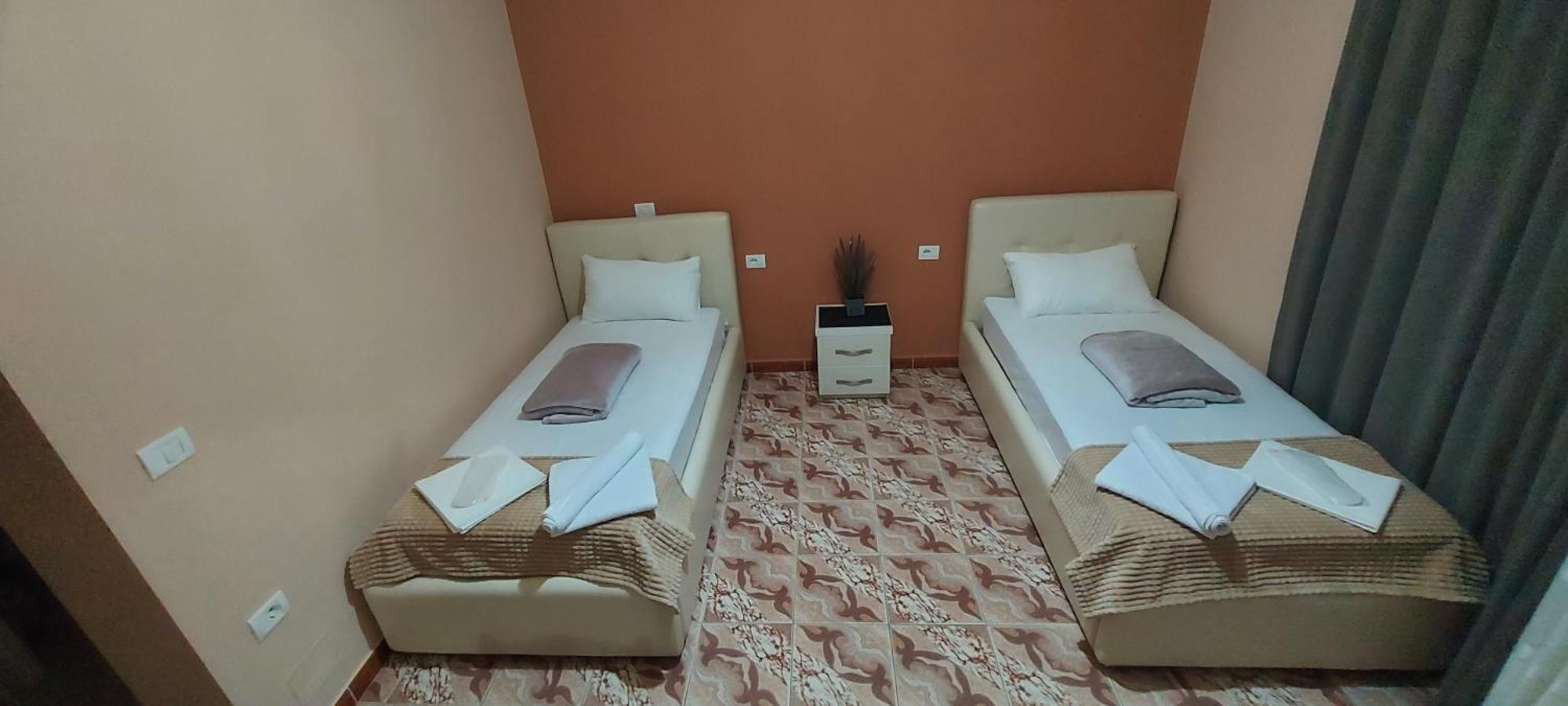 Hotel Fama Škalngur Zewnętrze zdjęcie